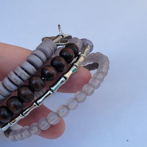 Vintage boho wrap bracelet 90s mauve wood bead memory wire coil jewelry - Picture 2 of 10